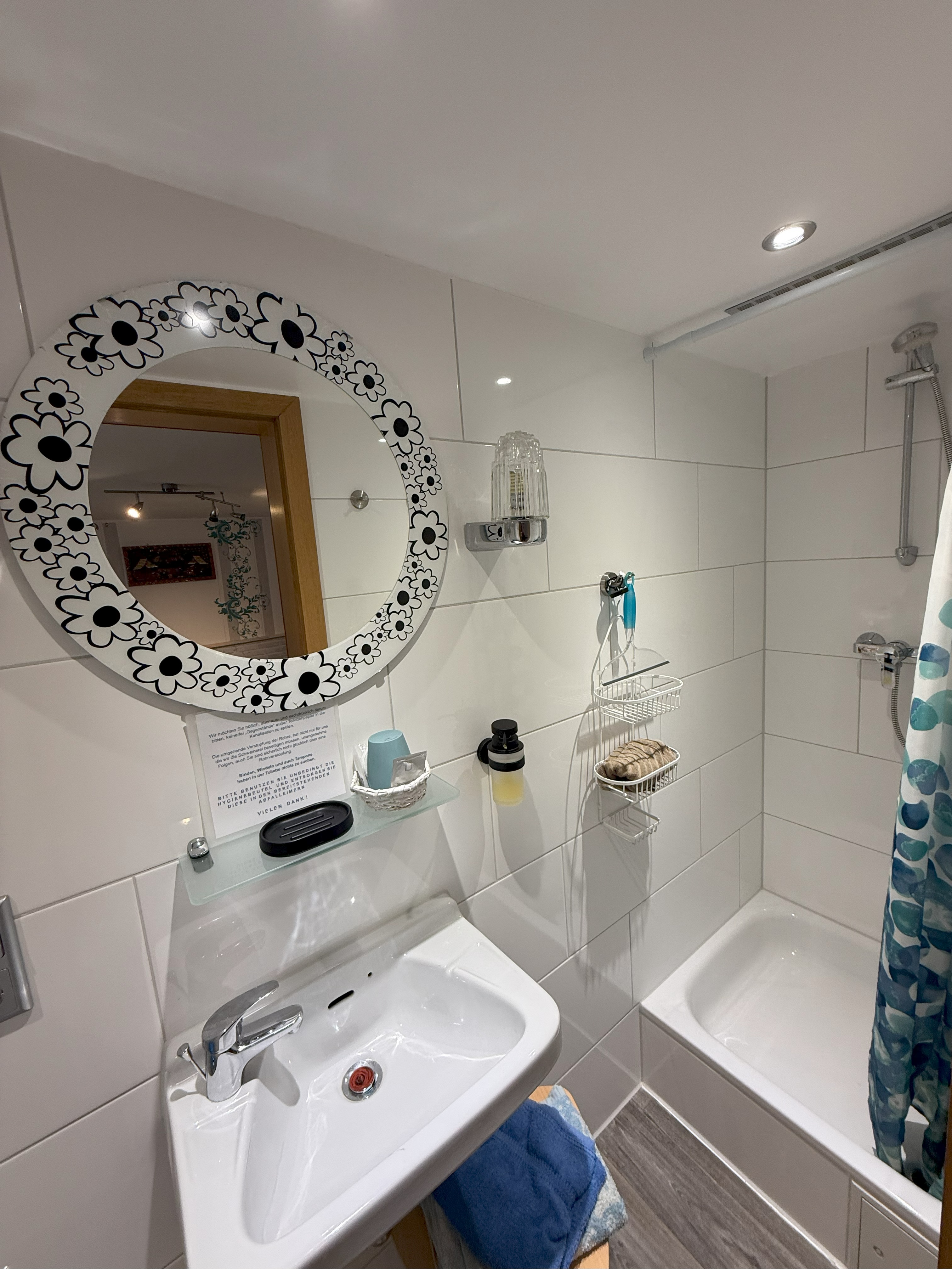 Zimmer6 Bad-b Zimmer6 Bad-b